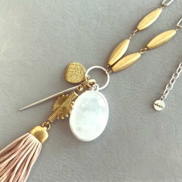 Stella & Dot | Leather & Crystal Quartz Mixed Metal  Victoria Pendant Ne… - Picture 8 of 10